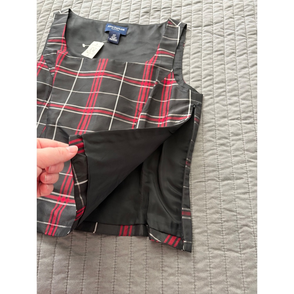Ann Taylor Petites Silk Plaid Shell Top Red Black Square Neck NWT 4P - Picture 6 of 7